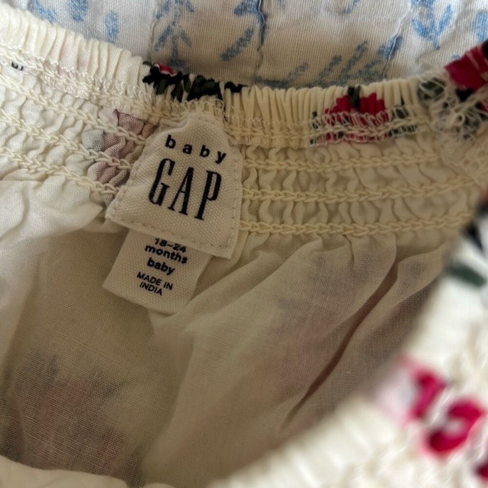 18 months baby girl bundle - top and jeans - Picture 4 of 8